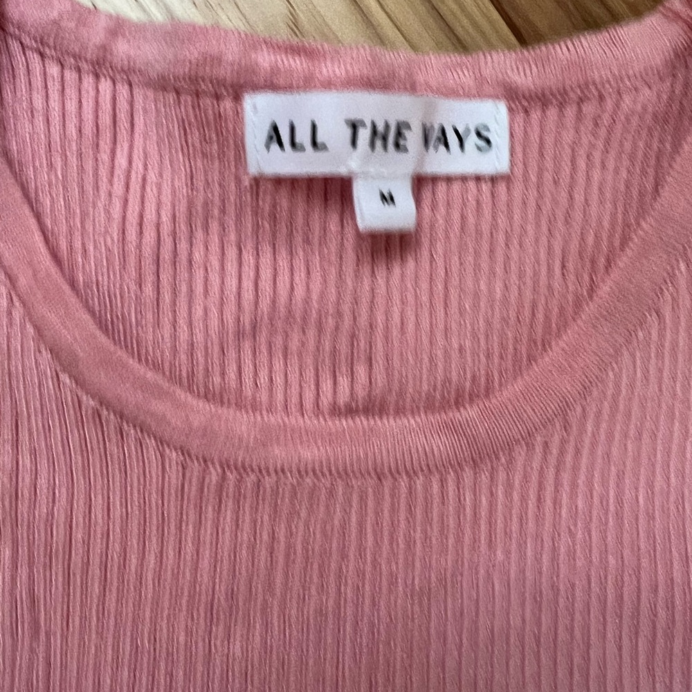 Pink Ribbed Skirt Set - Picture 4 of 6